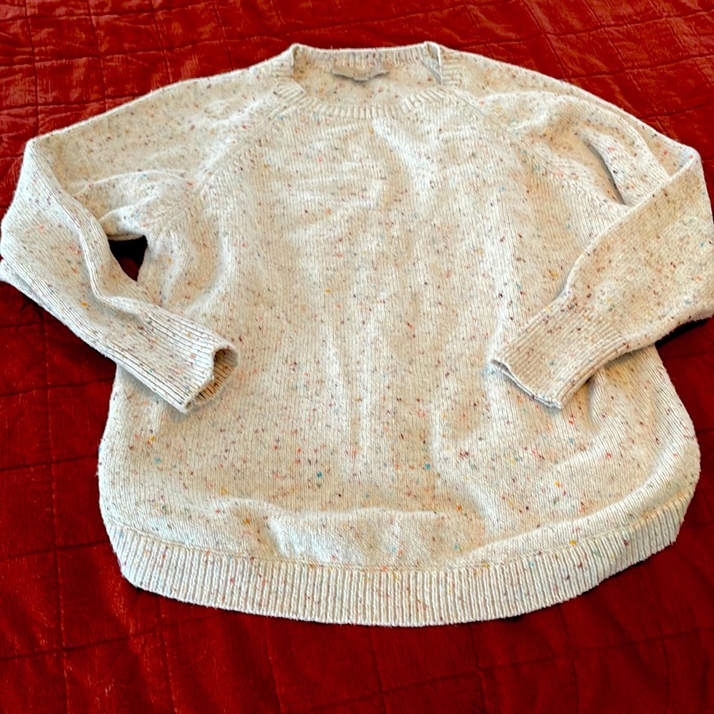 Loft sweater base white and multicolor specs small petit